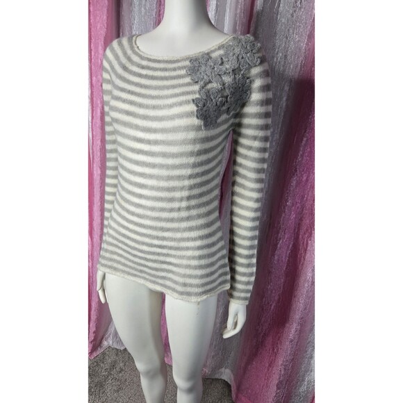 Isaac Mizrahi for Target Alpaca Blend Gray Stripe Sweater Size Medium - Picture 2 of 11